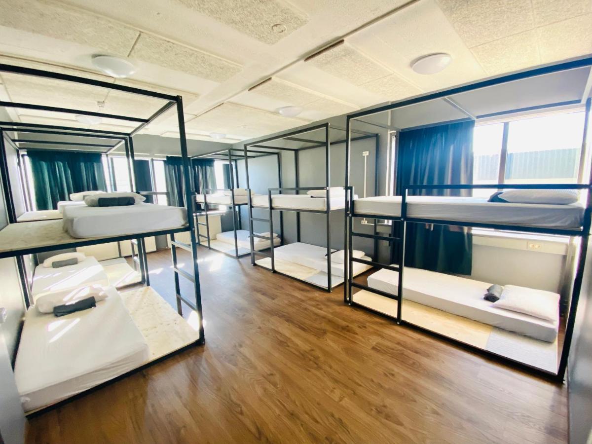 Bed in 20-Bed Dormitory room,1361218403:JPEG